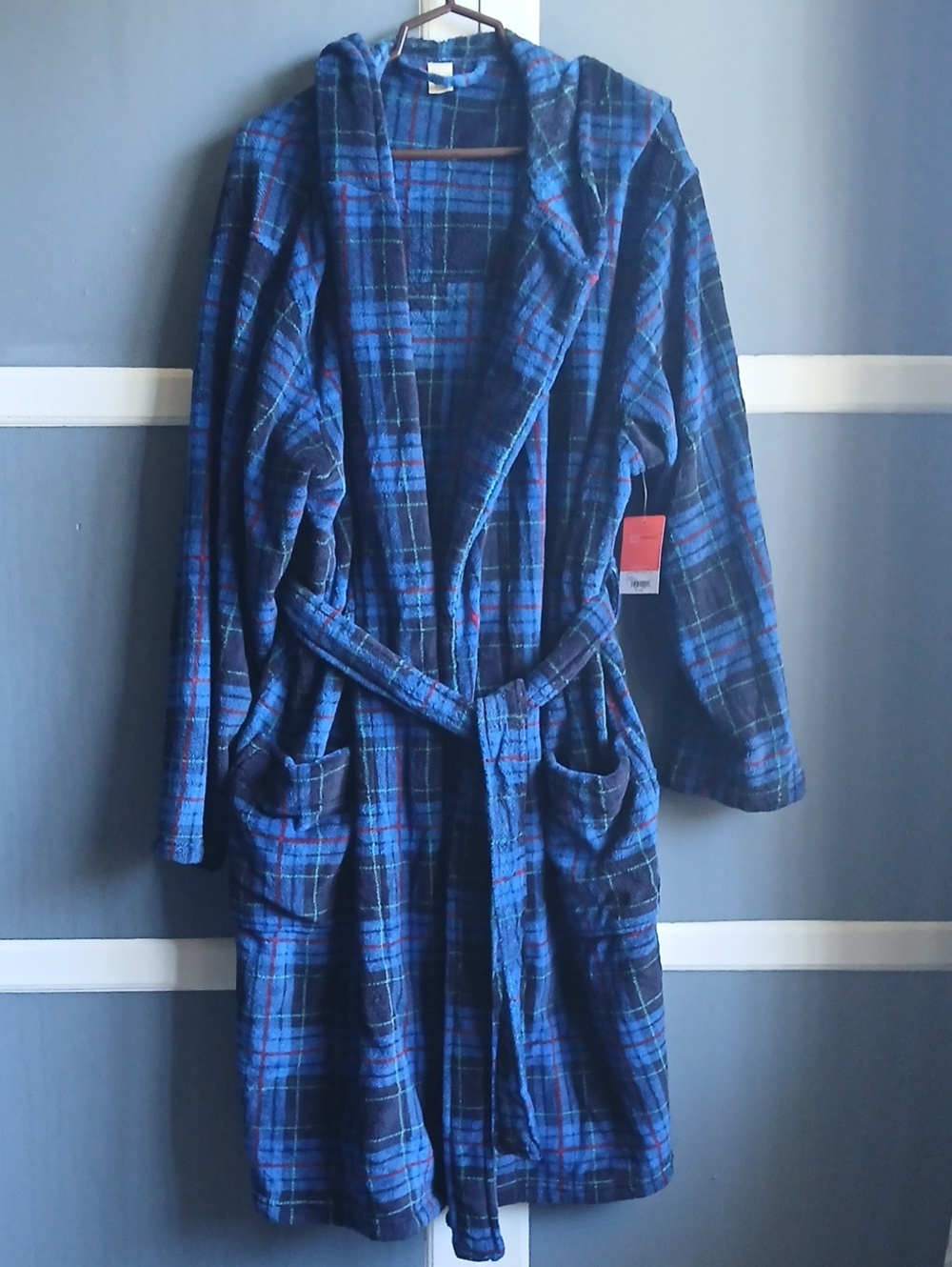 St. John's Bay Men's Hooded Fleece Robe Blue/Black Plaid XL-XXL Belted Pockets